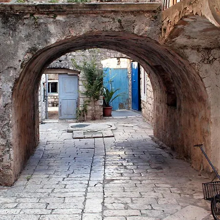 Ante * Split