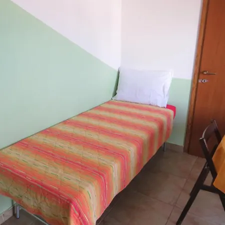 Ante Apartment *