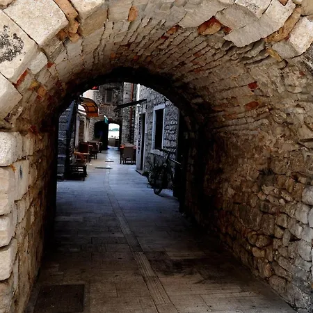 Ante Apartman *